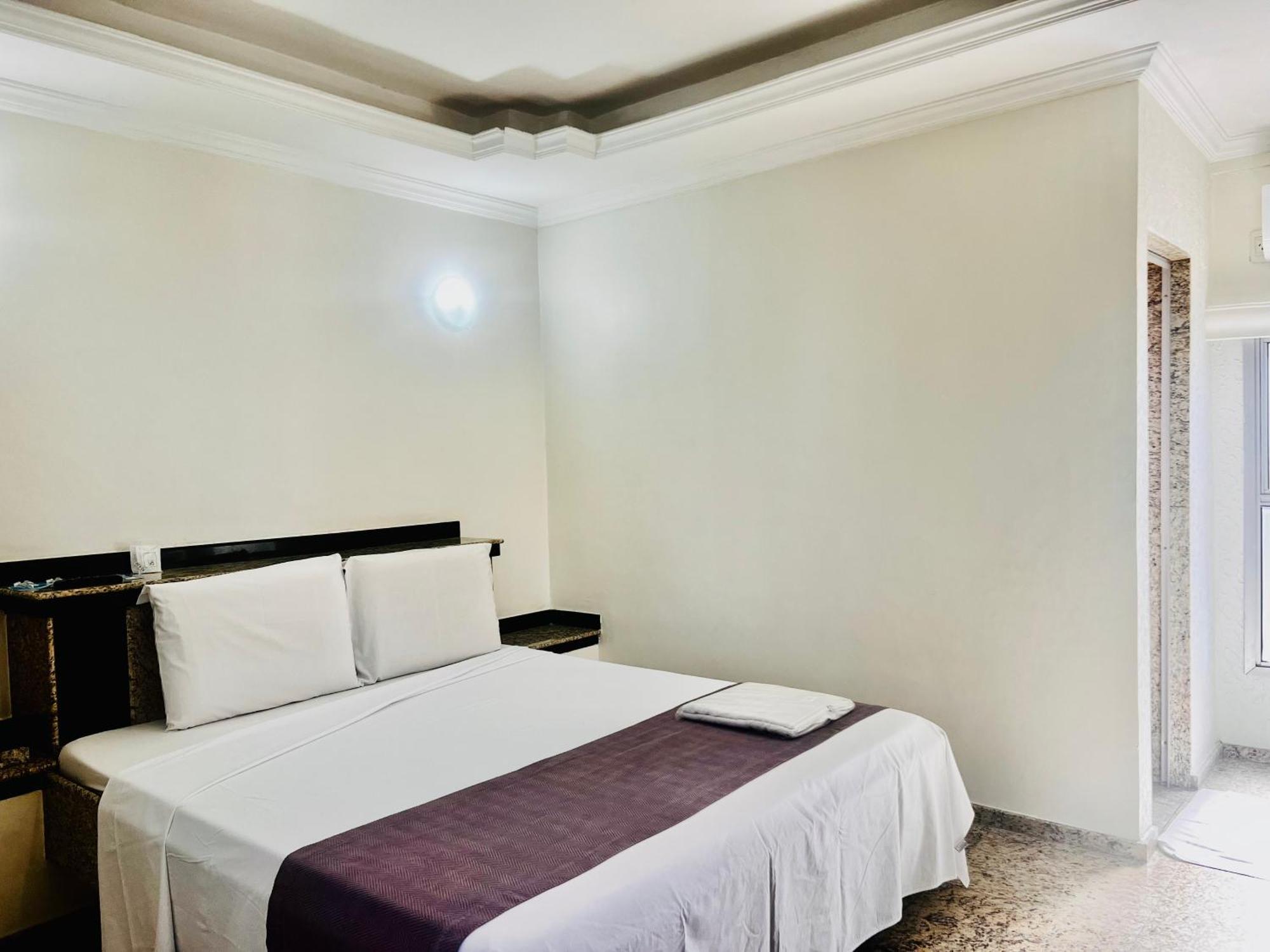 Hotel Buriti Stop (Adults Only) Goiânia Eksteriør bilde